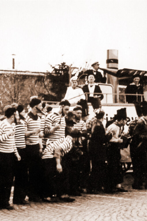 Karneval in der Kolonie 1939, die Ringroller, zur Verfügung gestellt von Dirk Blotevogel (siehe Ausstellung zum 75. jährigen Jubiläum der Kolonie)